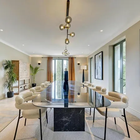 Vakantiehuis Luxury With Sea View In Le Lavandou